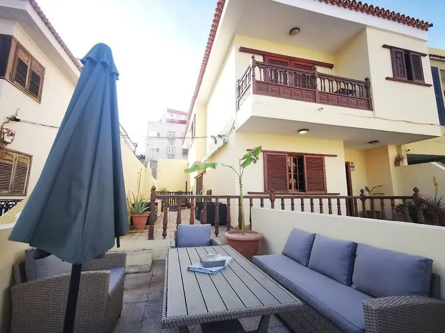 Vakantiehuis Amplia Casa 5 Habitaciones En Santa Cruz Con Zona Para Trabajar